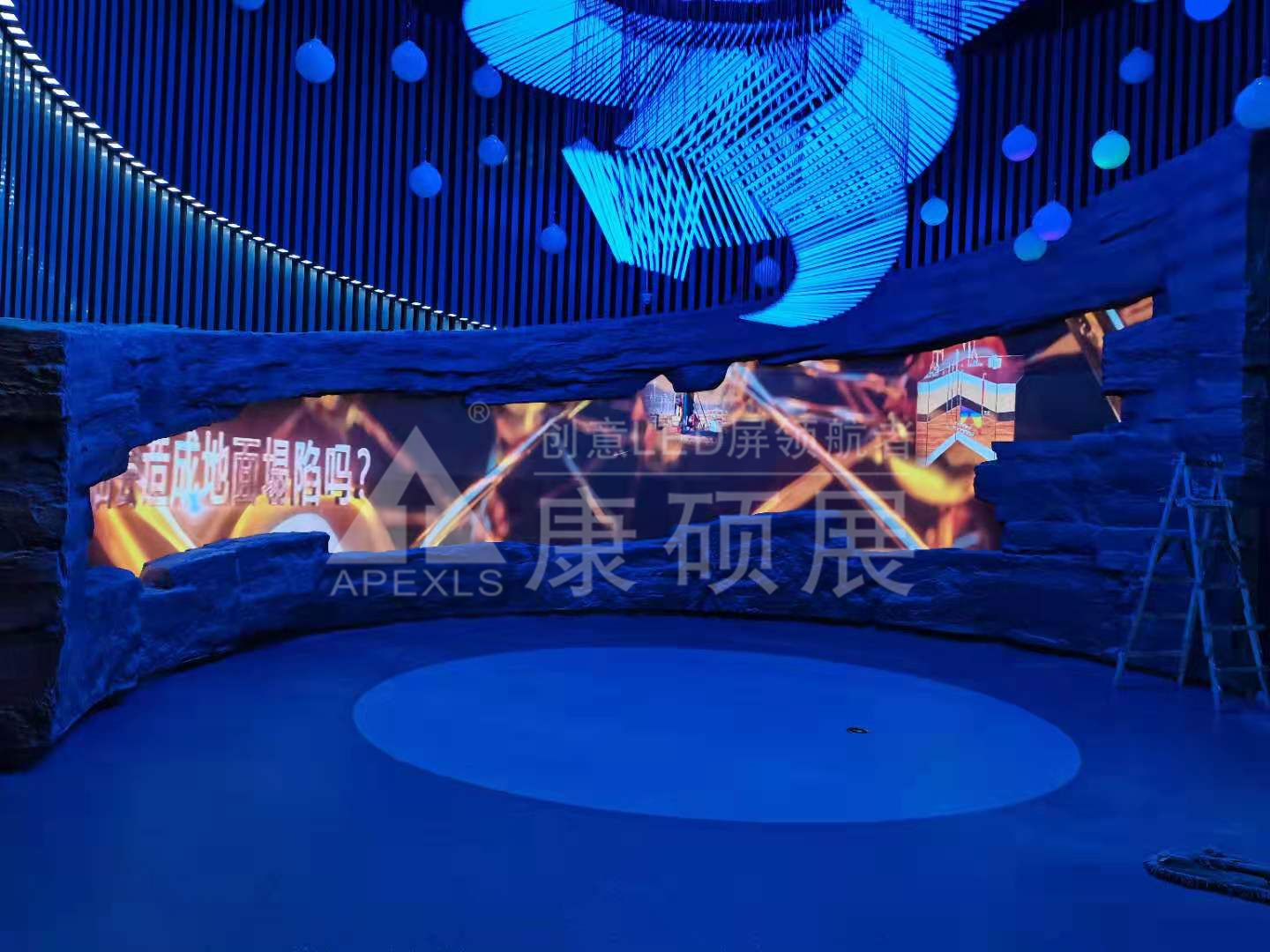 ?山东东营胜利油田博物馆发展史厅异形屏